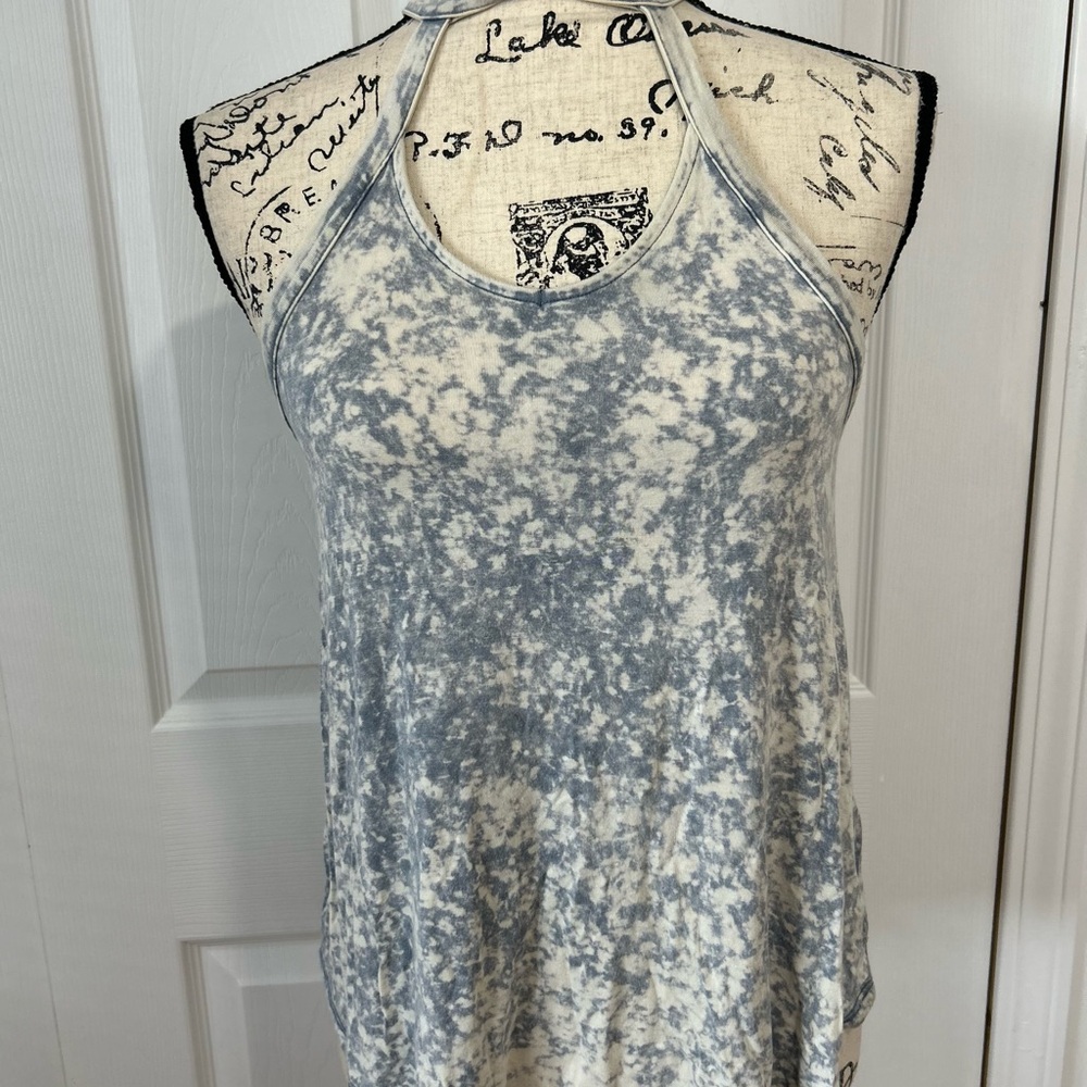 American Eagle Outfitters White Sleeveless Tank Top‎